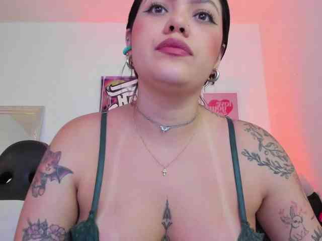 AnnieHuntterss webcam