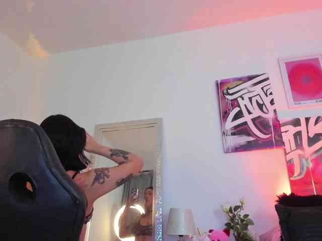 AnnieHuntterss webcam