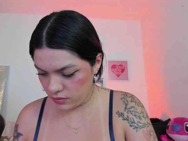 AnnieHuntterss webcam