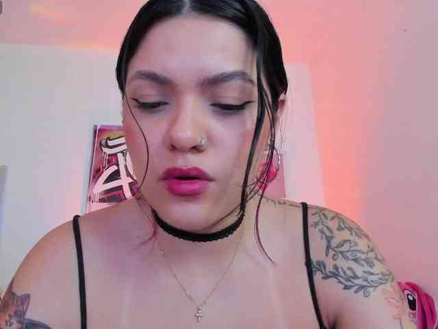 AnnieHuntterss webcam