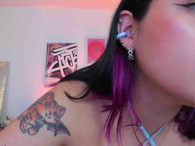 AnnieHuntterss webcam