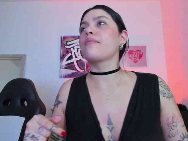 AnnieHuntterss webcam