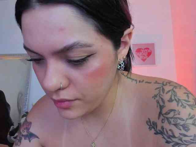 AnnieHuntterss webcam
