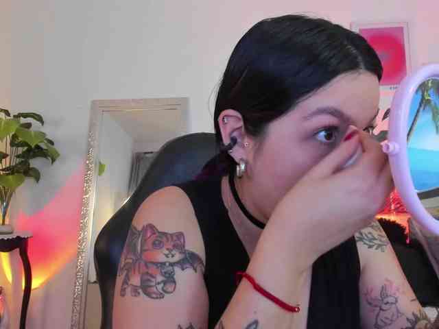 AnnieHuntterss webcam