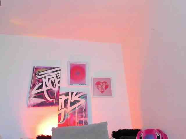 AnnieHuntterss webcam