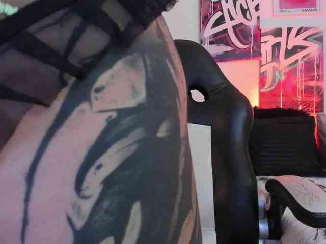 AnnieHuntterss webcam