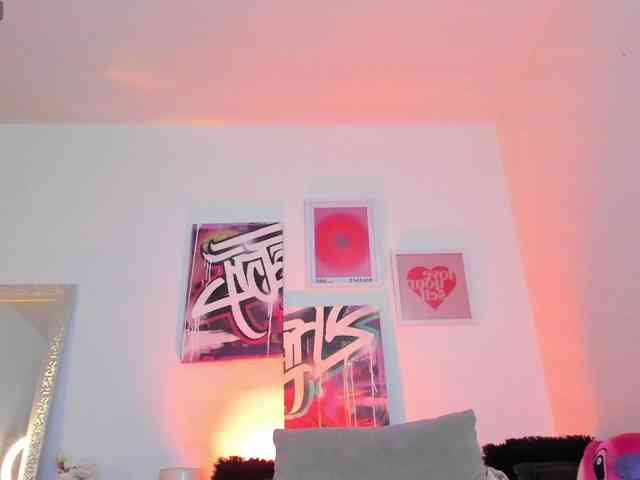AnnieHuntterss webcam
