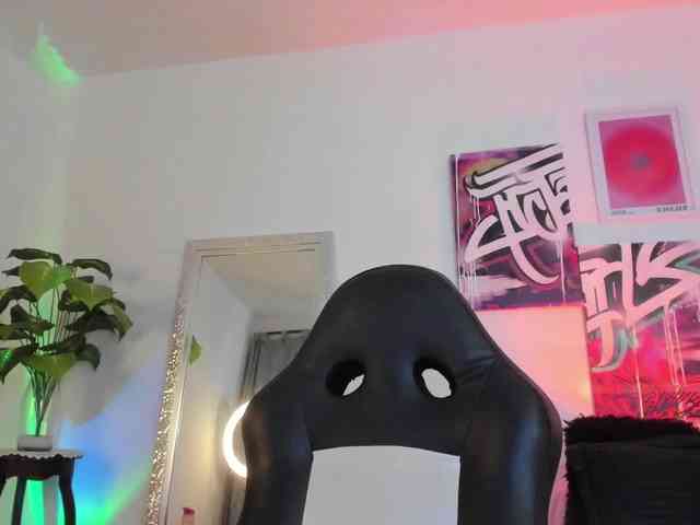 AnnieHuntterss webcam