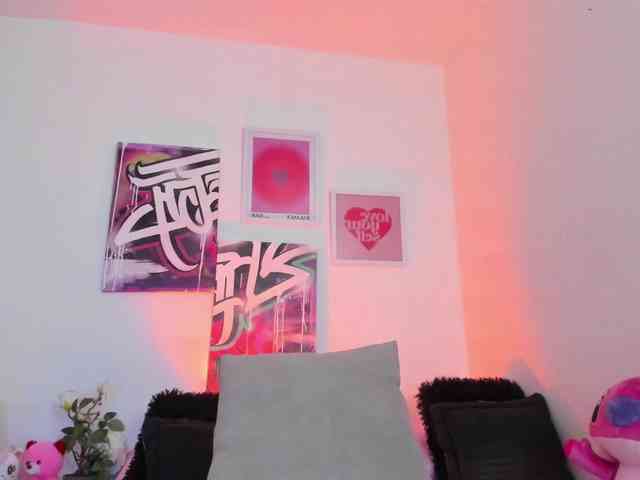 AnnieHuntterss webcam