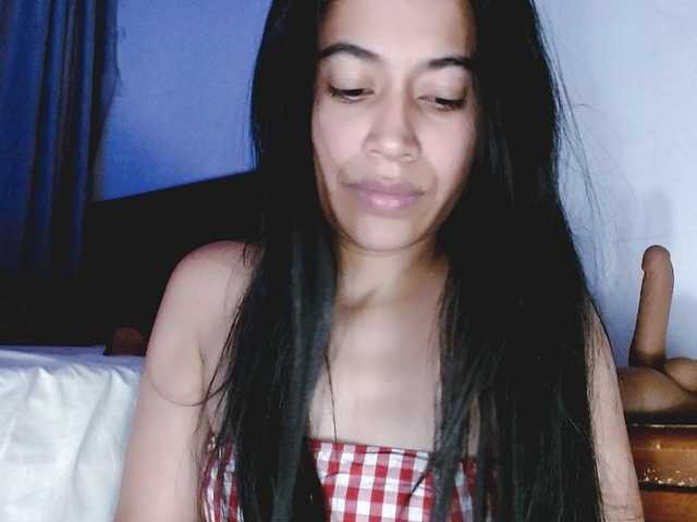 venus-cutee's BongaCams show and profile