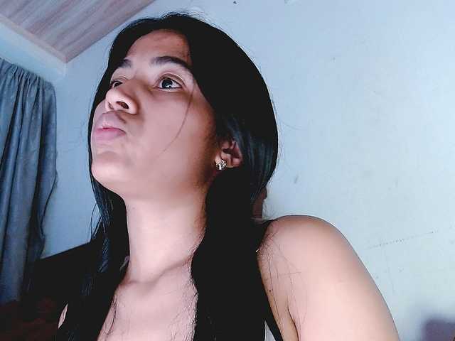 venus-cutee's BongaCams show and profile