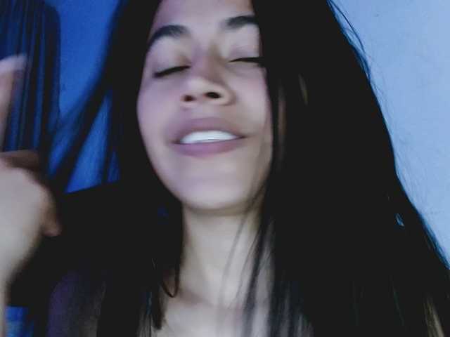 venus-cutee's BongaCams show and profile