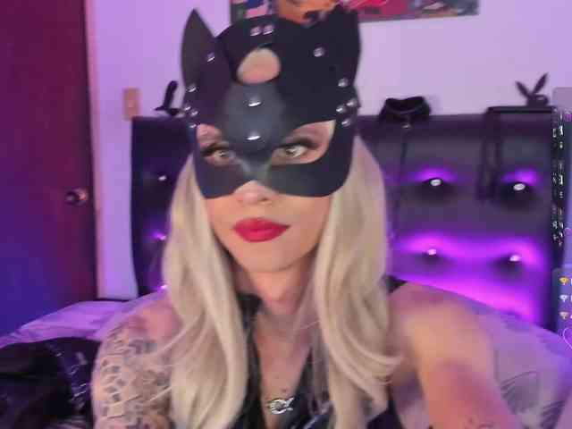 AngelsJones Live Webcam on BongaCams