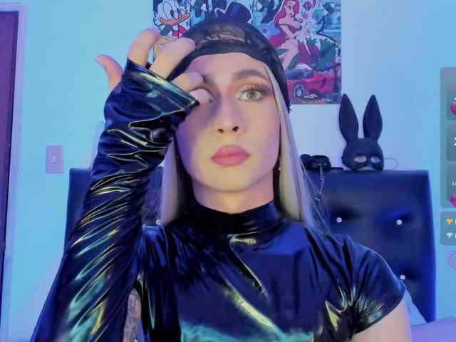 AngelsJones Live Webcam on BongaCams