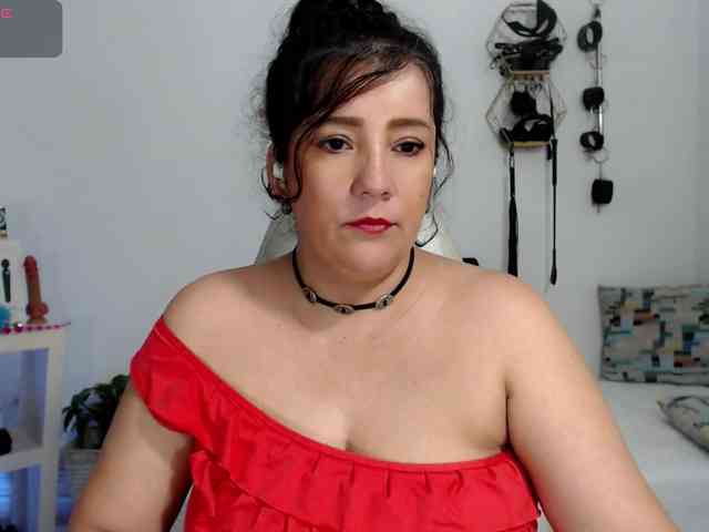 milf-hot29 webcam