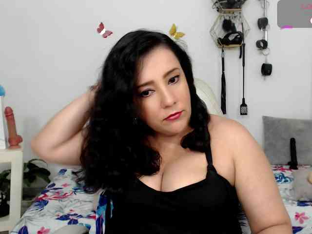 milf-hot29 webcam