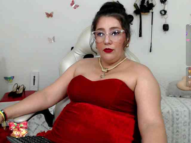 milf-hot29 webcam