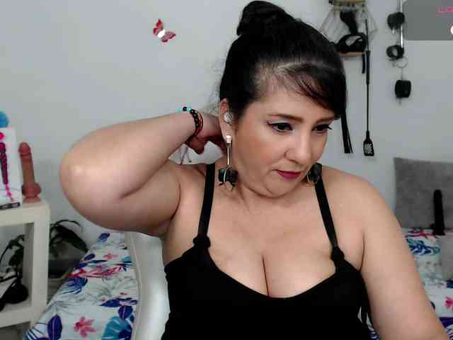 milf-hot29 webcam