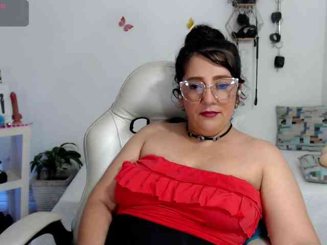milf-hot29 webcam