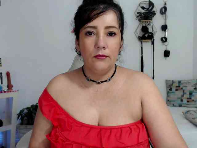 milf-hot29 webcam