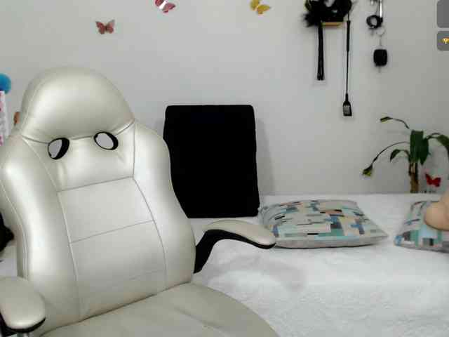 milf-hot29 webcam