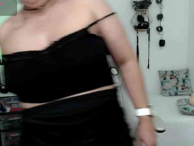 milf-hot29 webcam