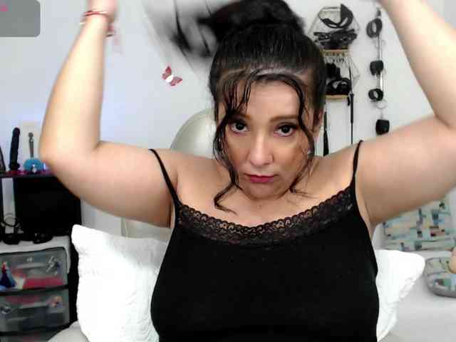 milf-hot29 webcam