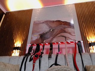 Naty-slavedoll Porn Show