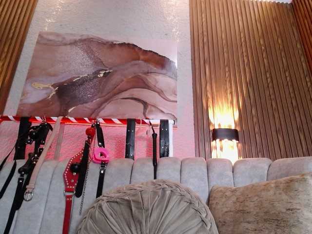 Naty-slavedoll's BongaCams show and profile