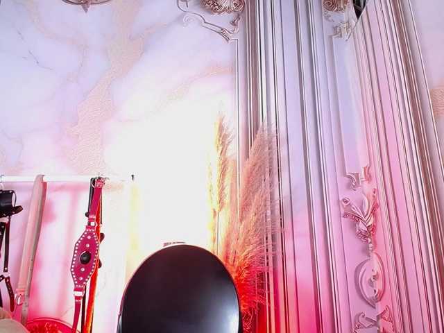 Naty-slavedoll from BongaCams is Freechat