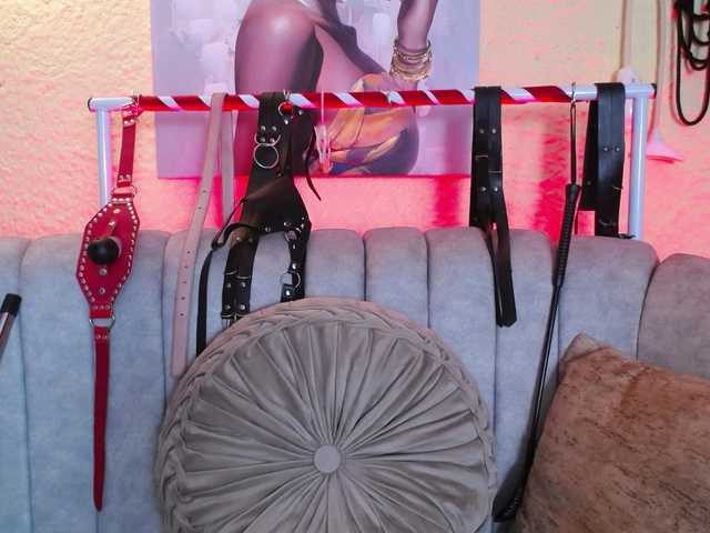 Naty-slavedoll's BongaCams show and profile