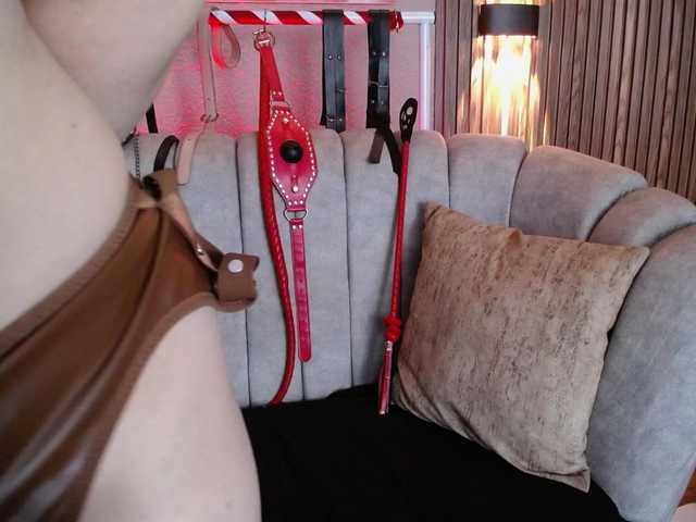 Naty-slavedoll's BongaCams show and profile