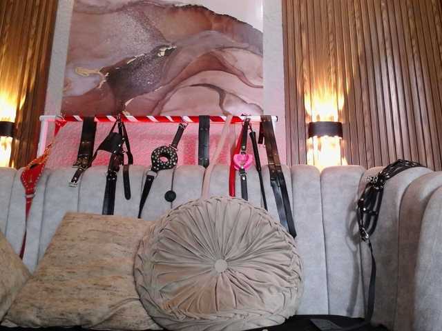 le modèle Naty-slavedoll est en webcam porno dans un show sur le site bongacams, il possède les tags suivants: Latino/Hispanic,Redhead,Shaved