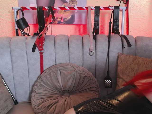 Naty-slavedoll's BongaCams show and profile