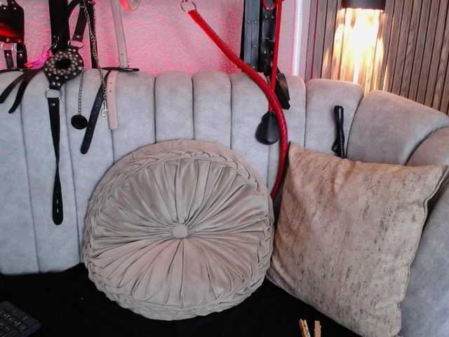 Naty-slavedoll's BongaCams show and profile