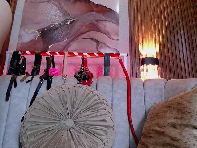 Naty-slavedoll's BongaCams show and profile