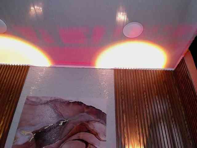 Naty-slavedoll webcam