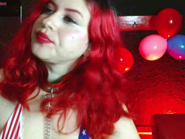 Naty-slavedoll webcam