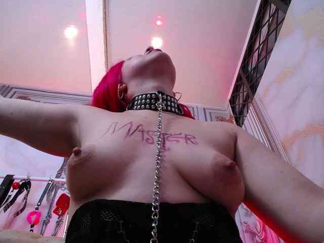 Naty-slavedoll webcam
