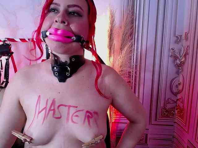 Naty-slavedoll webcam