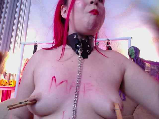 Naty-slavedoll webcam