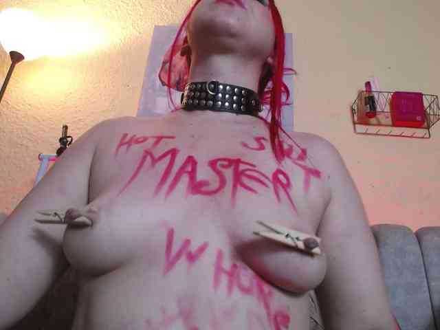 Naty-slavedoll webcam