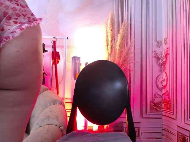 Naty-slavedoll webcam