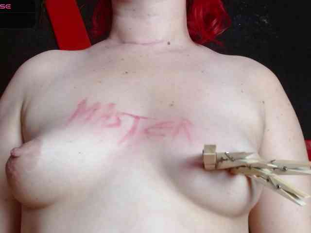 Naty-slavedoll webcam