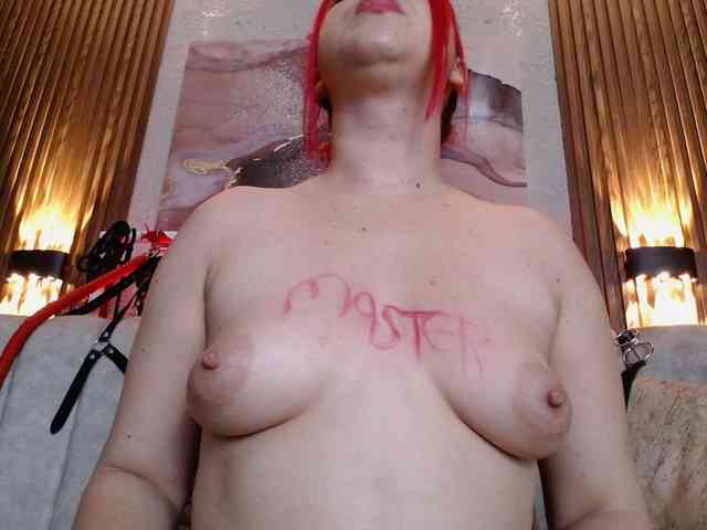 Naty-slavedoll webcam