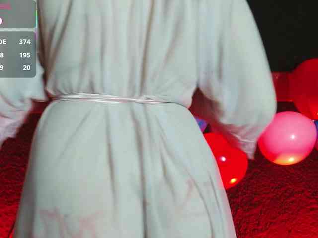 Naty-slavedoll webcam