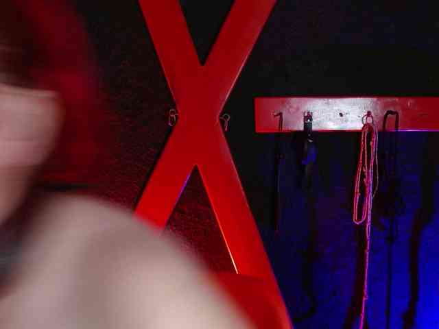 Naty-slavedoll webcam