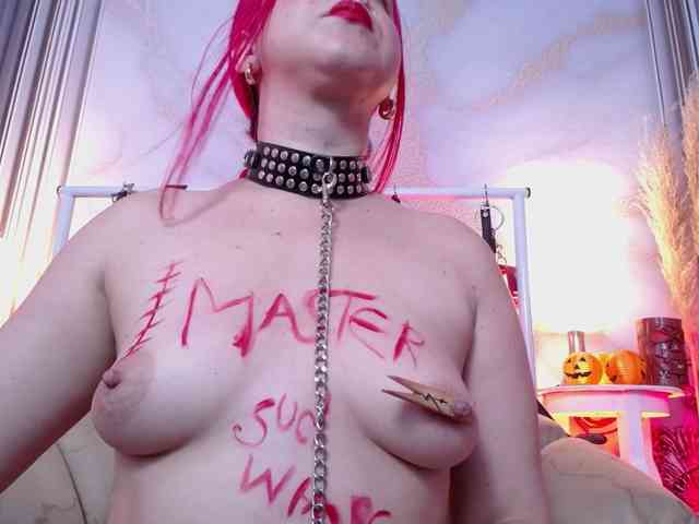 Naty-slavedoll webcam