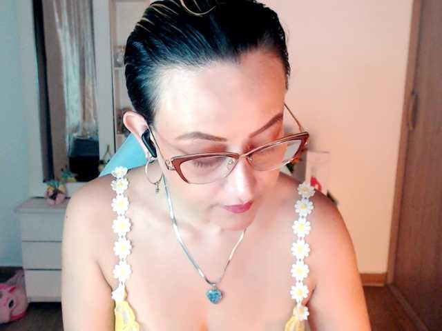 maryline-w's BongaCams show and profile