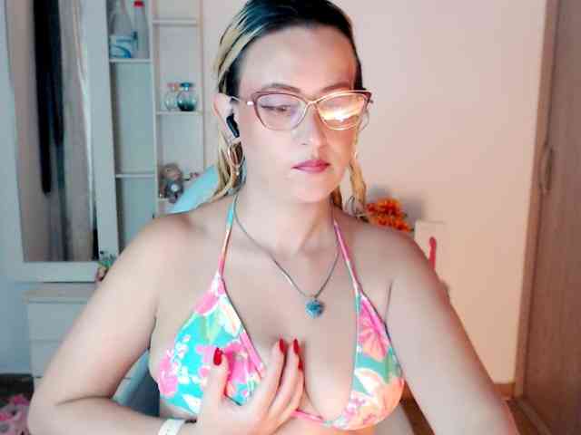 maryline-w webcam